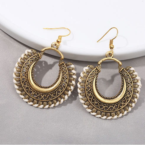 Delicate Boho Women's Earrings with Retro Tassels (Pair)